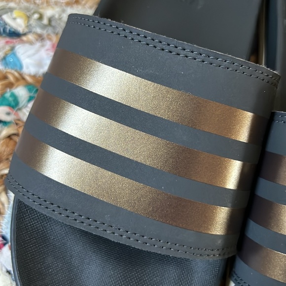 Adidas slides - Picture 4 of 6